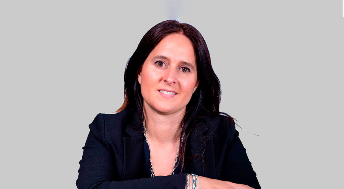 Ulrike Broschek, advierte sobre la necesidad de una mirada integral para enfrentar la crisis hídrica que nos tiene al borde de los racionamientos de agua en varias ciudades de Chile.