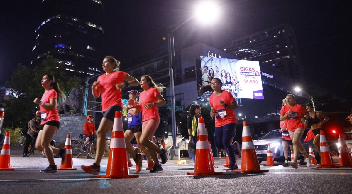 Por segundo año consecutivo, Women 4 Sports organiza esta corrida nocturna para mujeres, la cual busca incentivar un entorno seguro para hacer deporte al aire libre.